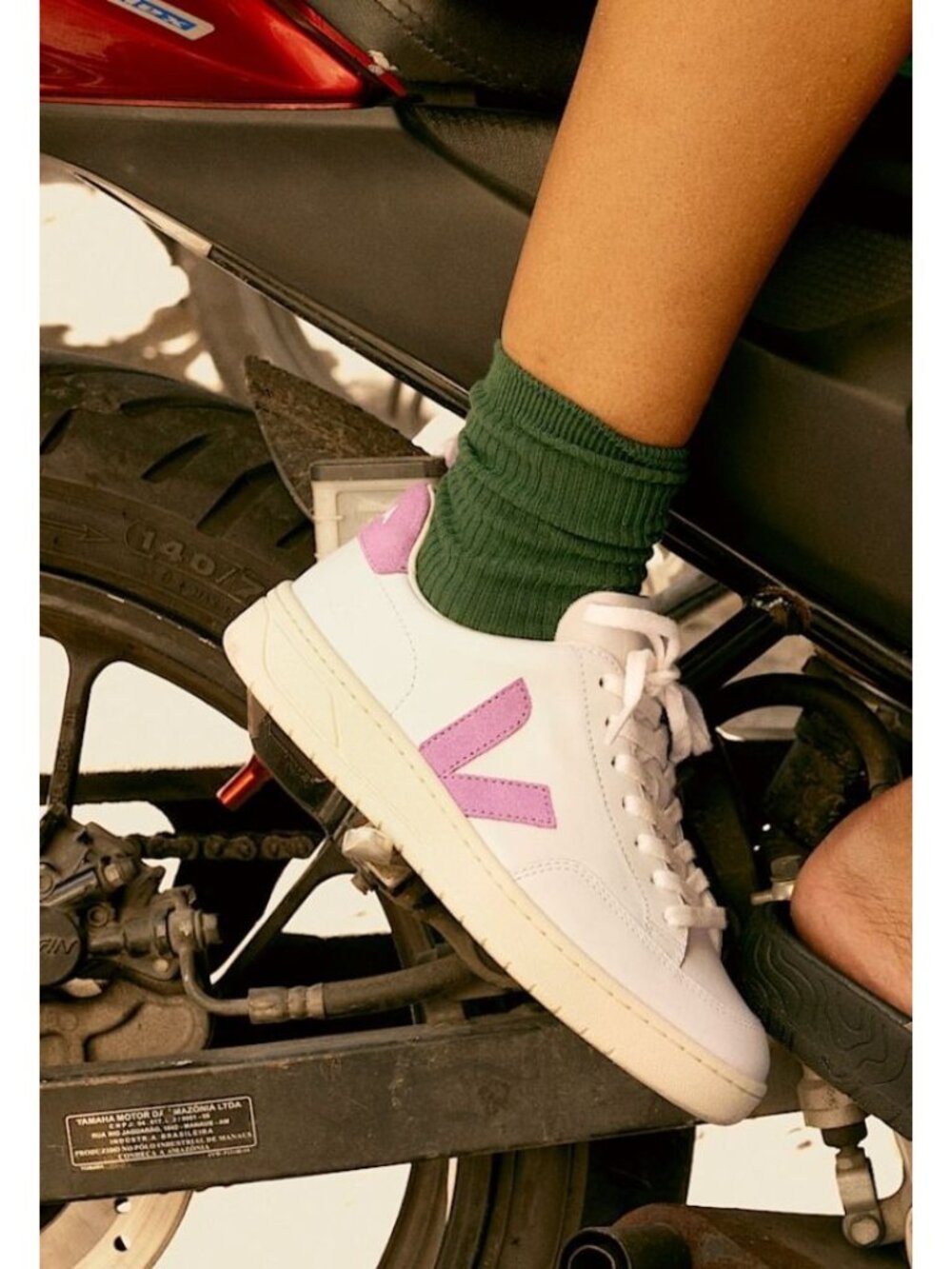 VEJA V-12 Leather White Orchid (purple) Size 41 Sneakers 10 Shoes